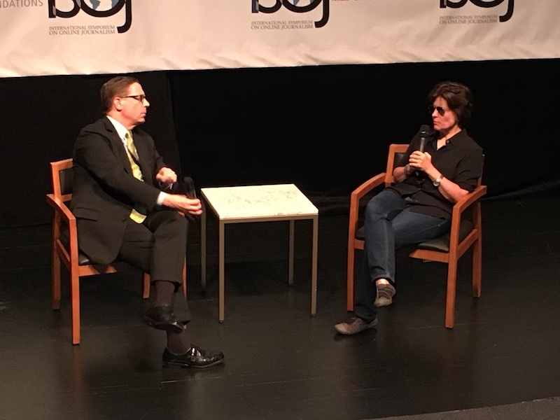 Evan Smith interviews Kara Swisher at the International Symposium on Online Journalism